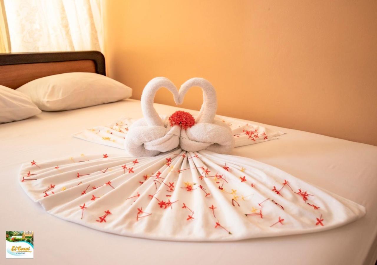 Hotel Y Cabinas El Coral Jacó Chambre photo