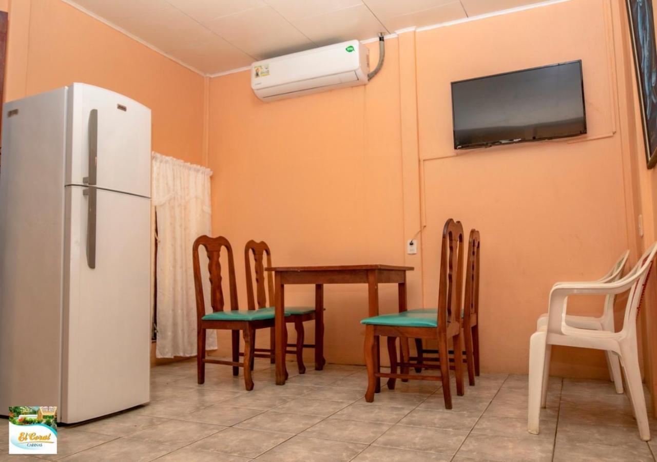 Hotel Y Cabinas El Coral Jacó Extérieur photo